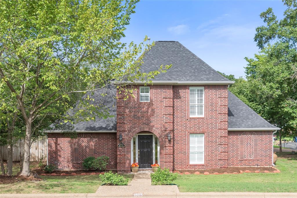 1805 Amber Ridge Drive - Photo 1