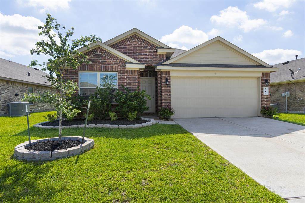 5514 Dunsmore Harbor Lane - Photo 1
