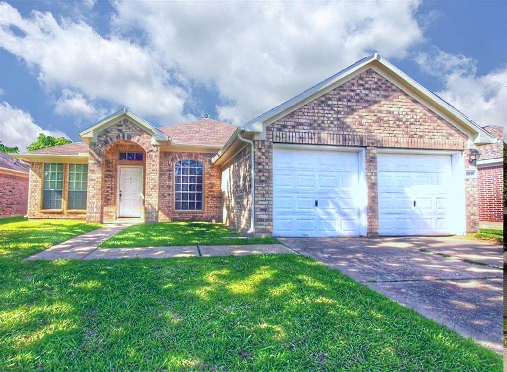 4915 Lochman Lane - Photo 1