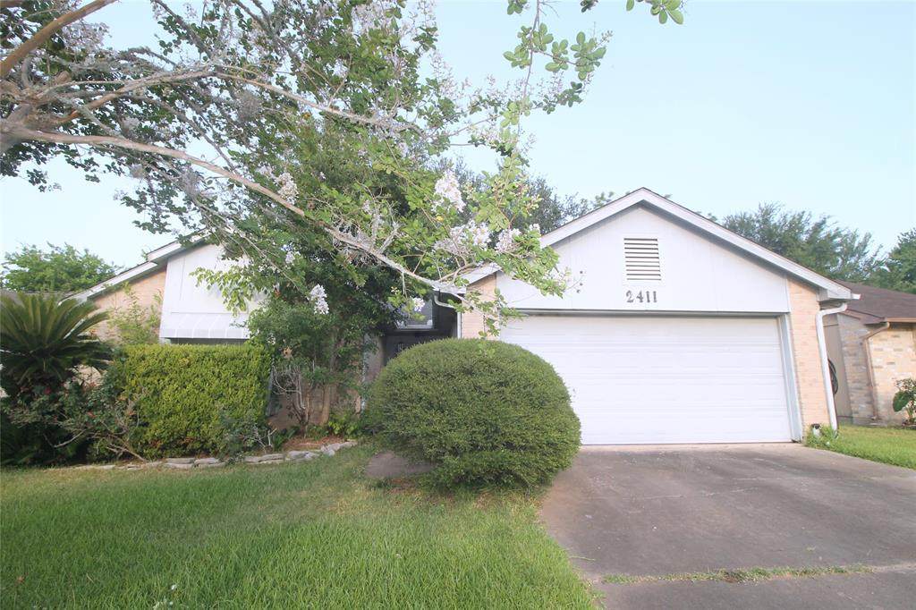 2411 Chimneystone Circle - Photo 1