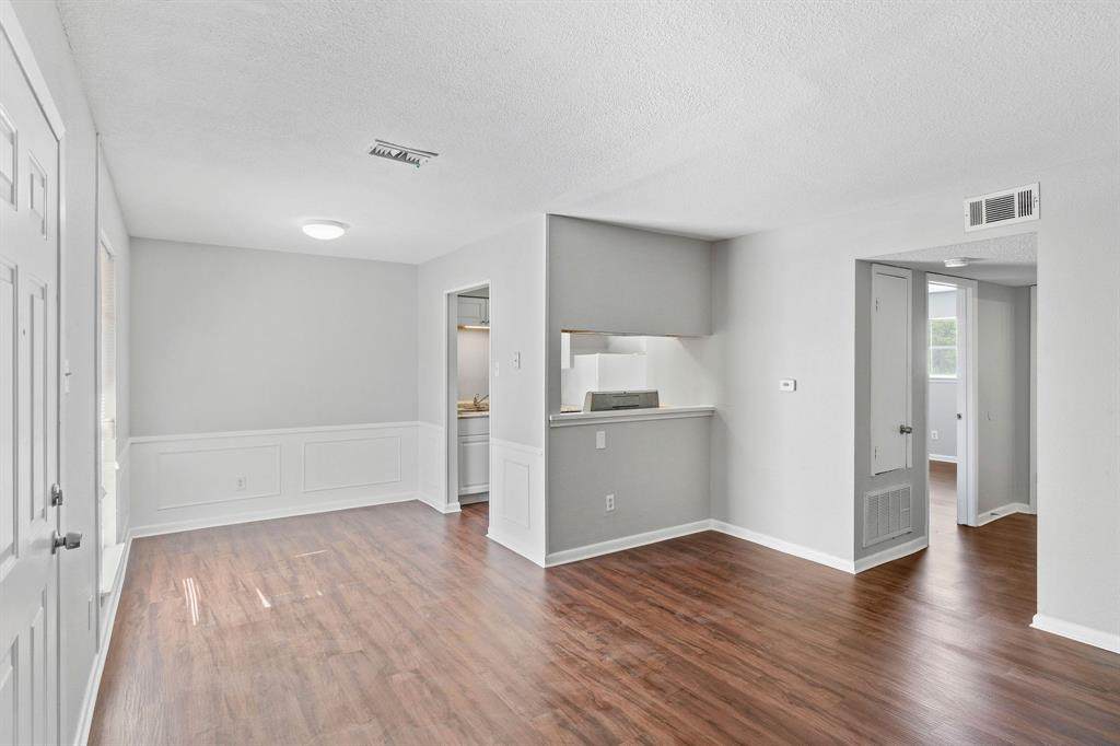 932 7th Avenue - Photo 1