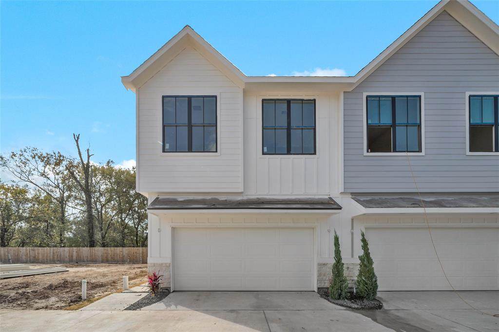 6423 Highland Pines Lane - Photo 1
