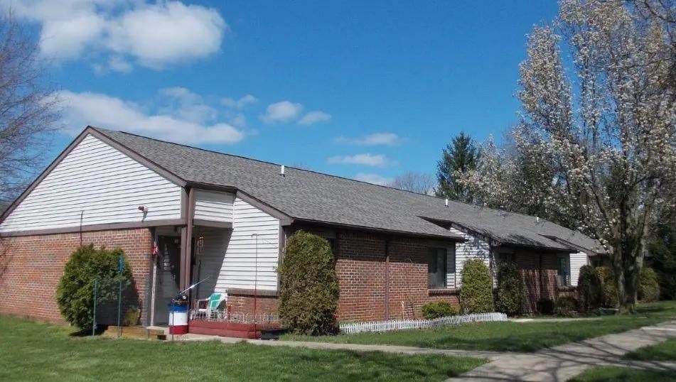 366 Railroad St - Photo 1