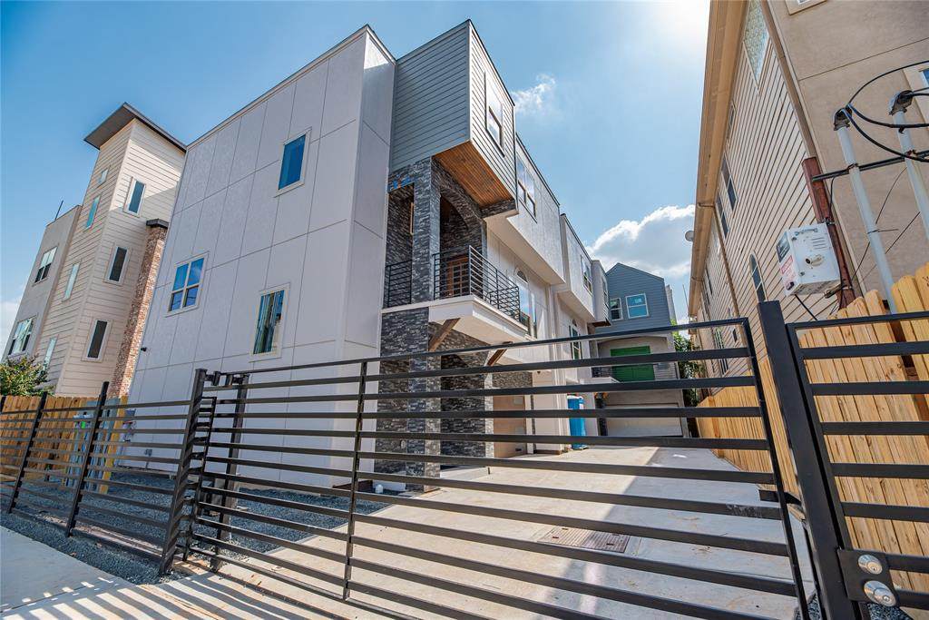 1213 Edwards Street - Photo 1
