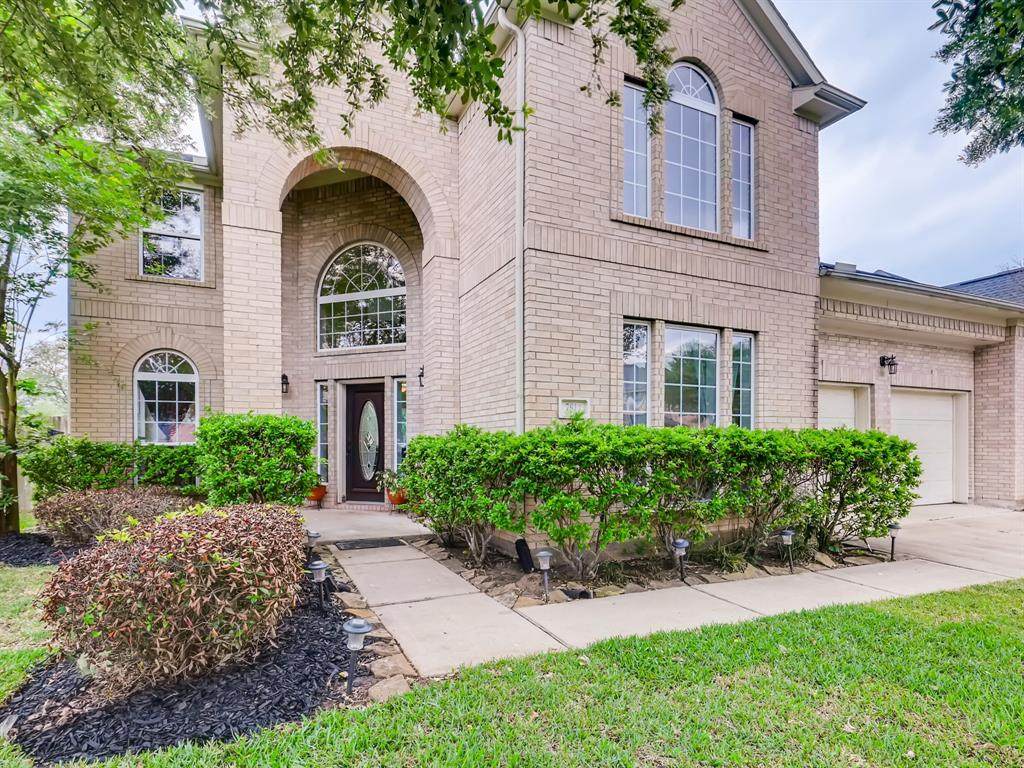 7614 Crescent Lake Court - Photo 1