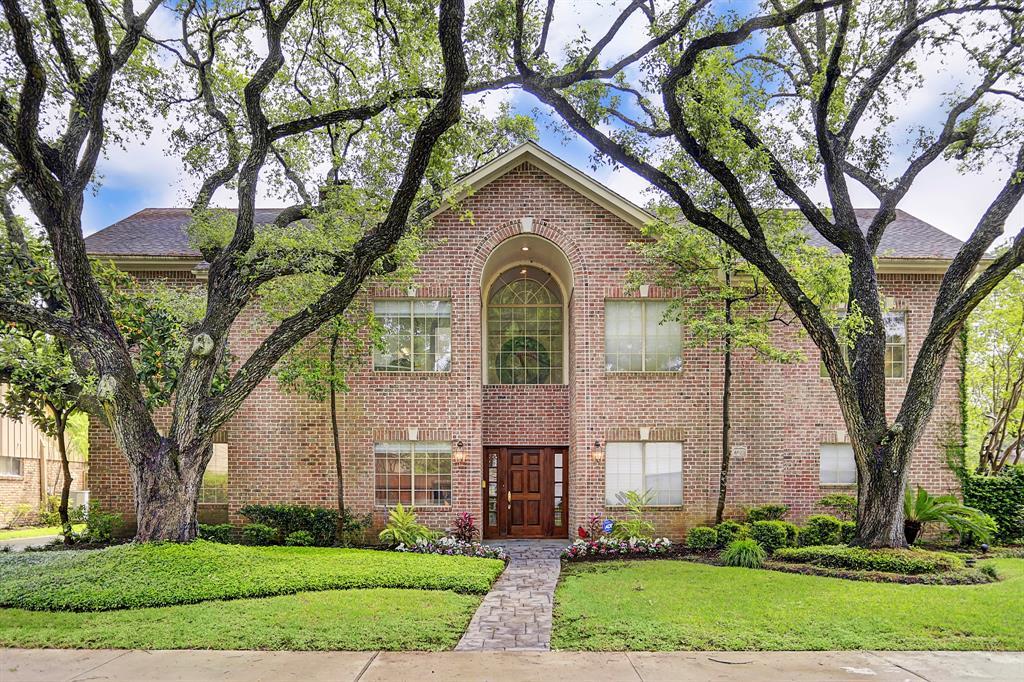 8907 Manhattan Drive - Photo 1