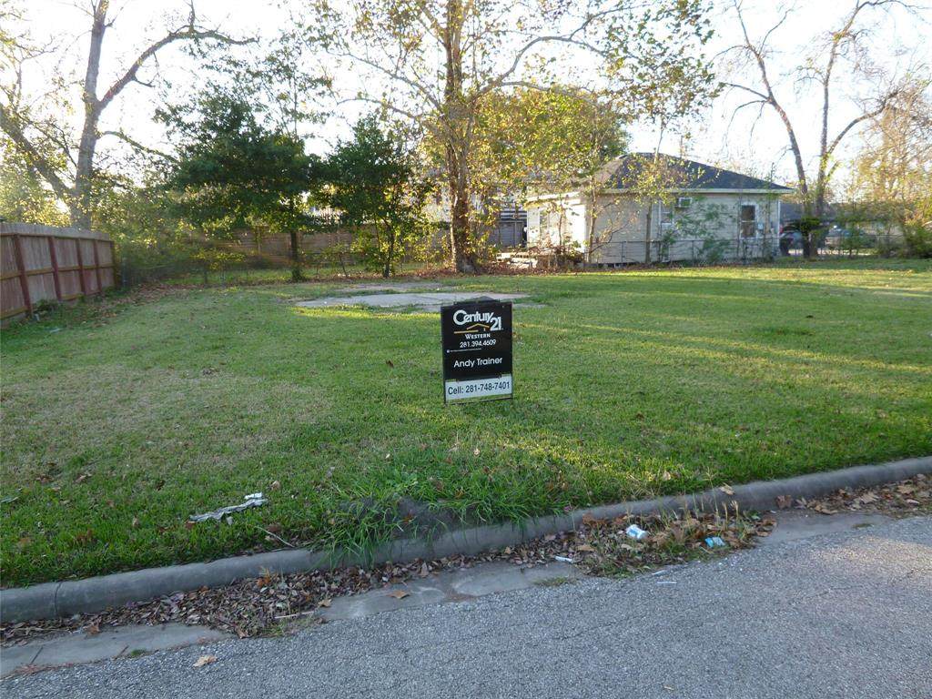 3111 Eastman Street - Photo 1