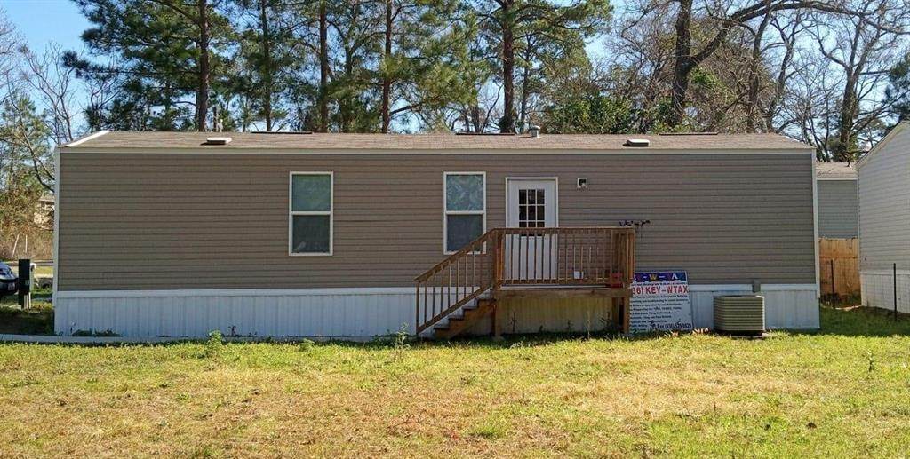 16743 Ivanhoe - Photo 1