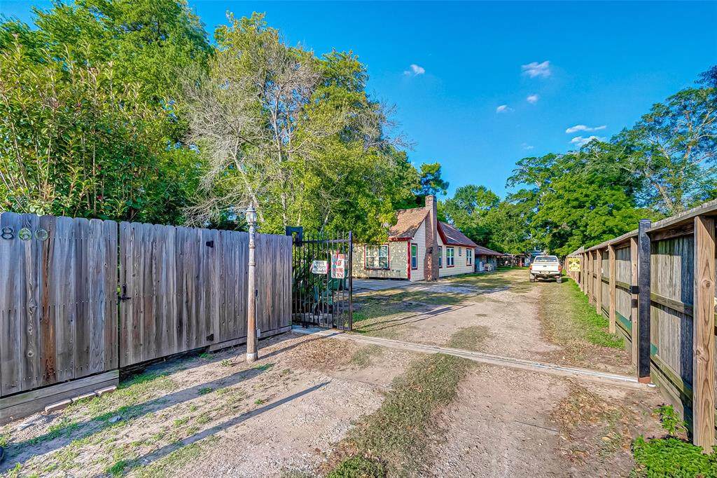 1860 Laverne Street - Photo 1
