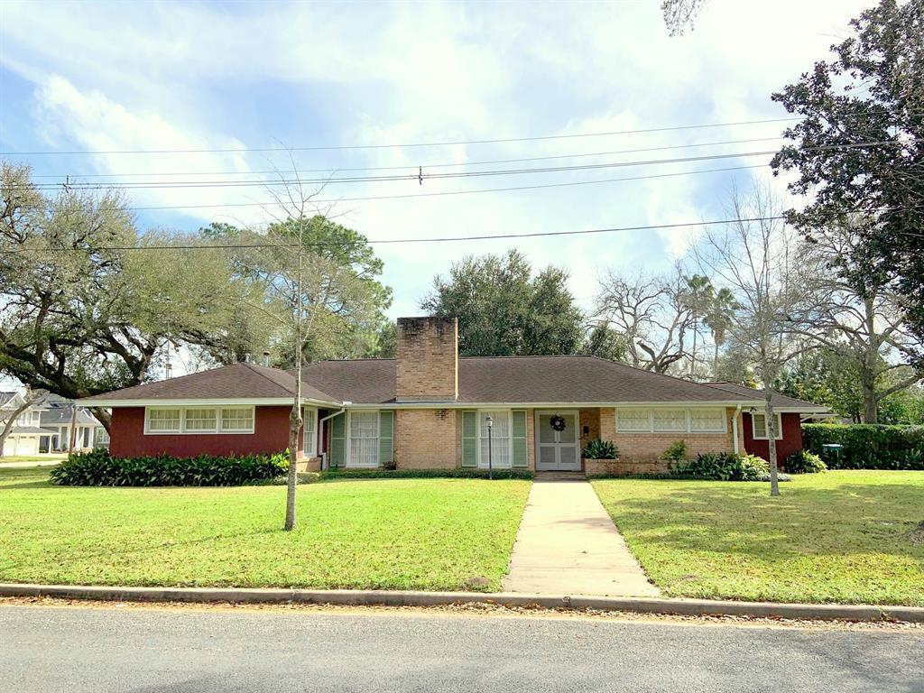303 West Street - Photo 1