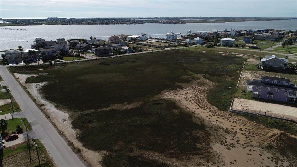 9125 Bay Road - Photo 1