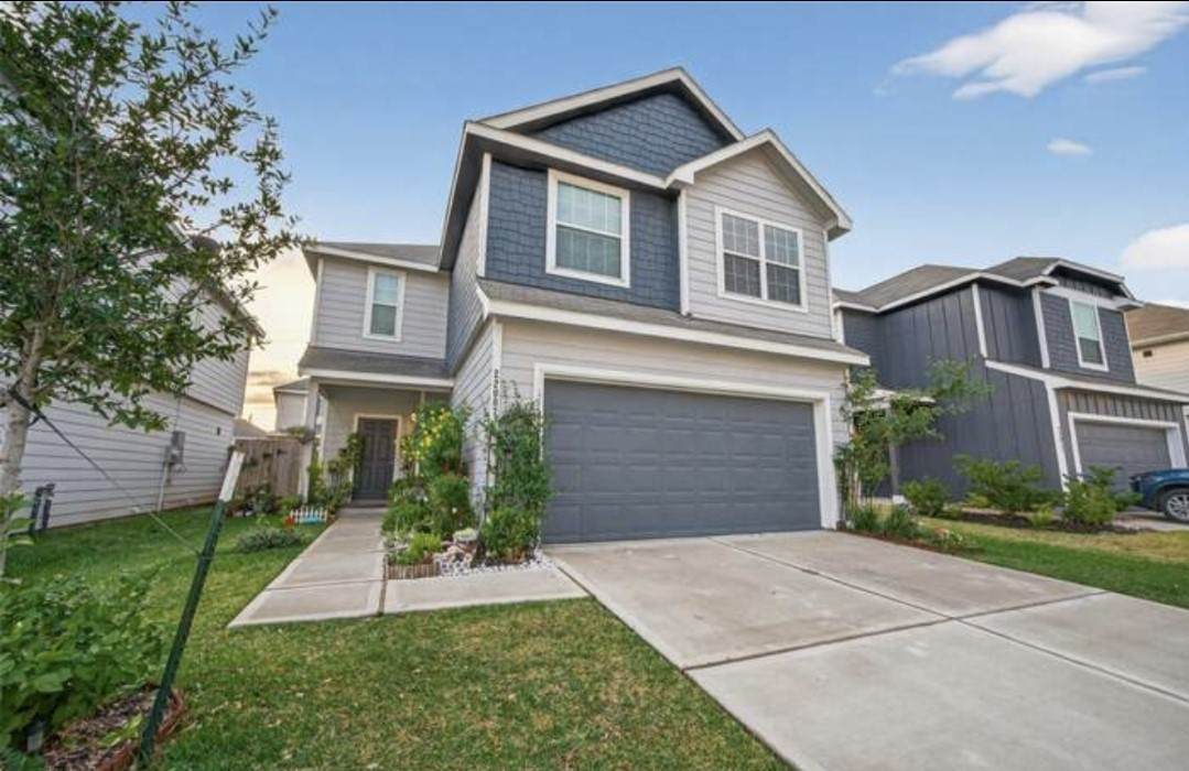 22007 King Heights Lane - Photo 1