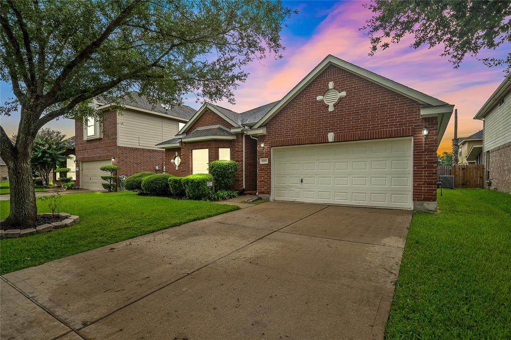1111 Sussex Trail - Photo 1