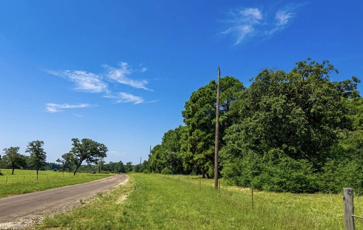2447 Cr 261 - Photo 1