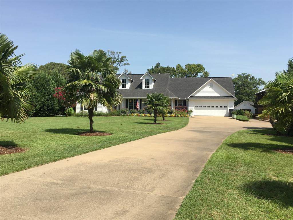 490 County Road 1503 - Photo 1