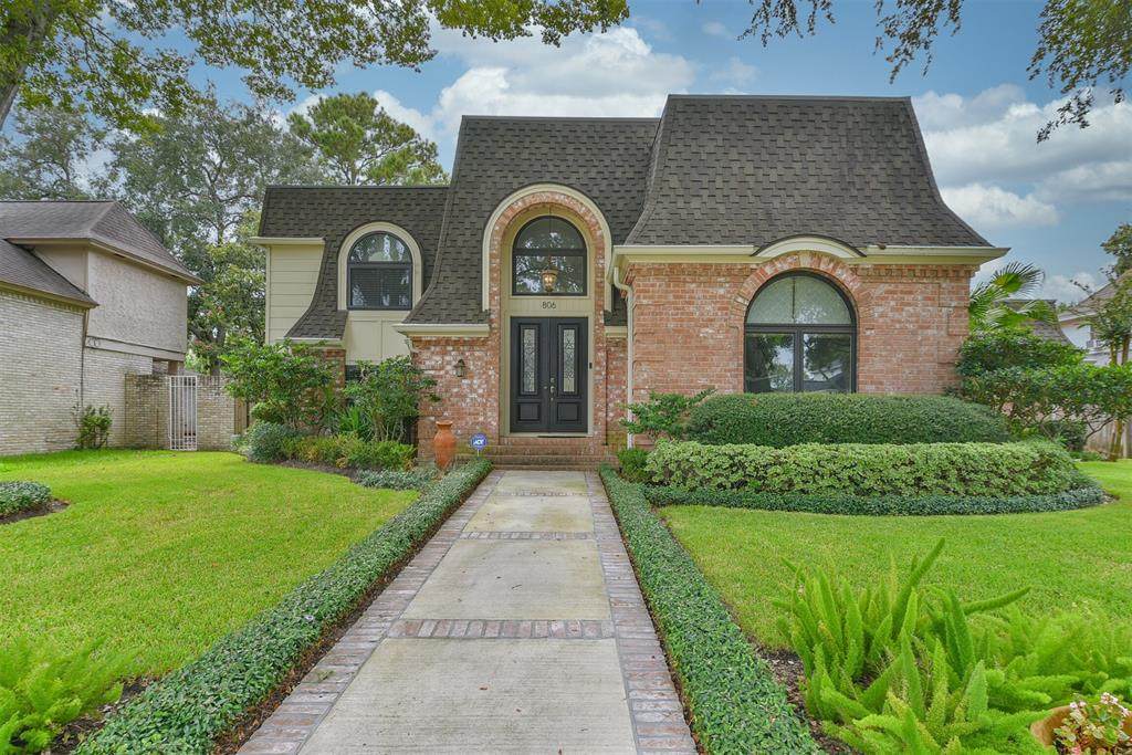 806 Crossroads Drive - Photo 1
