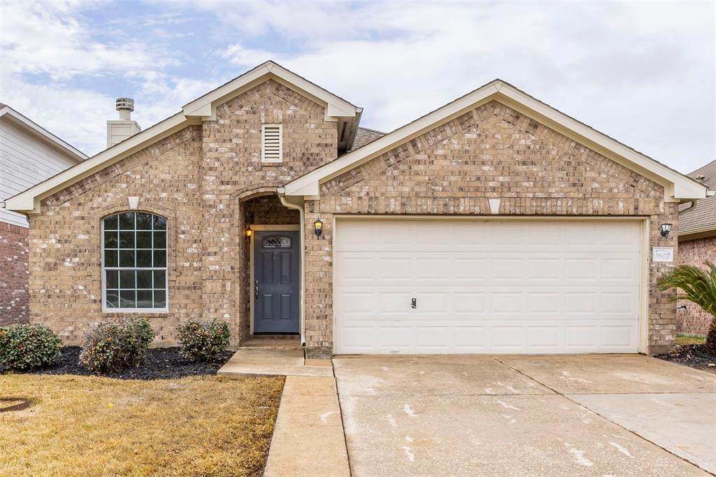 1807 Adella Drive - Photo 1