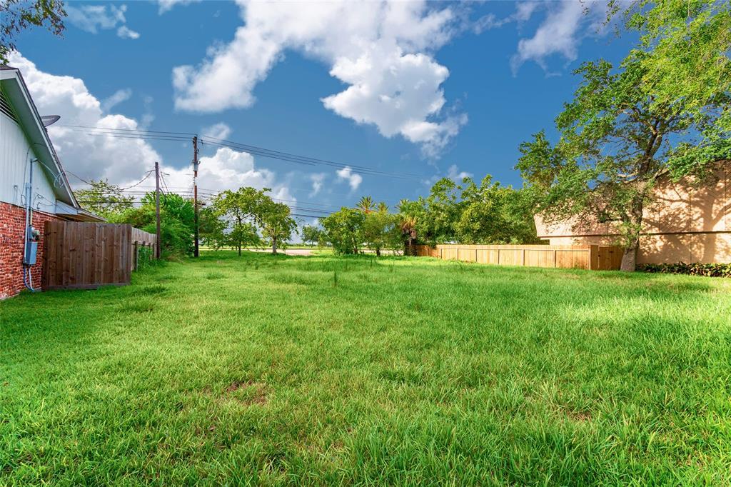 2527 Lazy Lake Drive - Photo 1