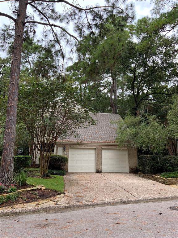 112 Sugarberry Circle - Photo 1