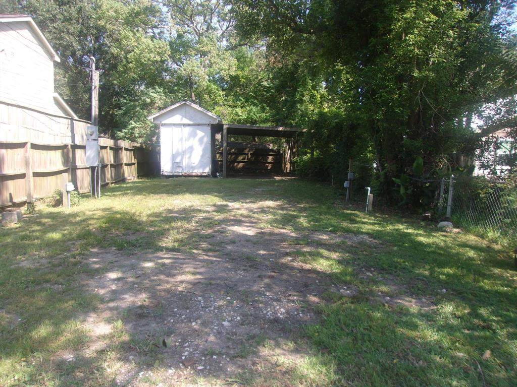 4217 Ross - Photo 1