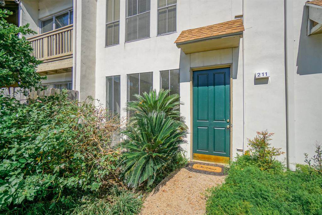 2100 Tanglewilde Street - Photo 1