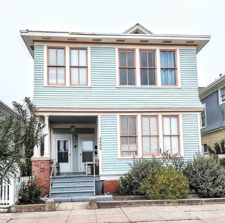 2404 Bernardo De Galvez - Photo 1