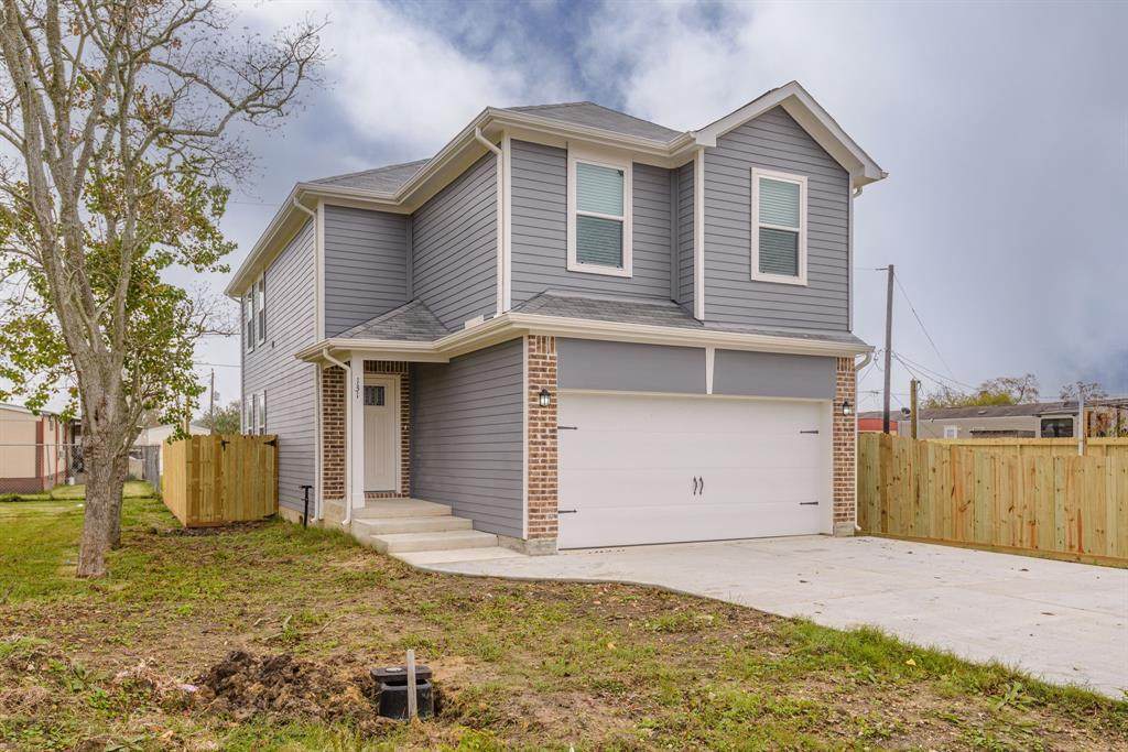 131 Dolphin Harbor - Photo 1