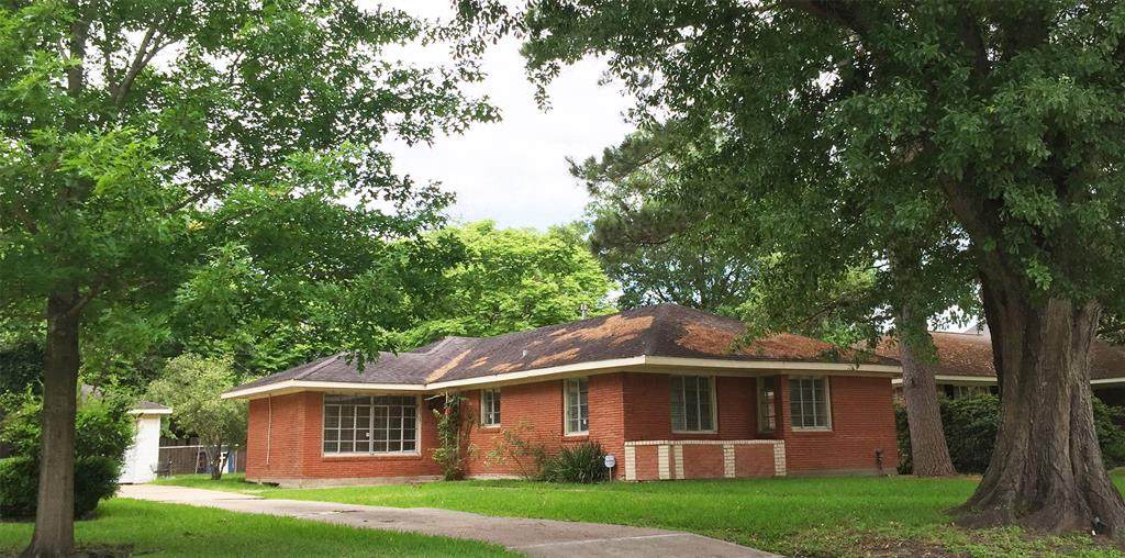 3710 Aberdeen Way - Photo 1