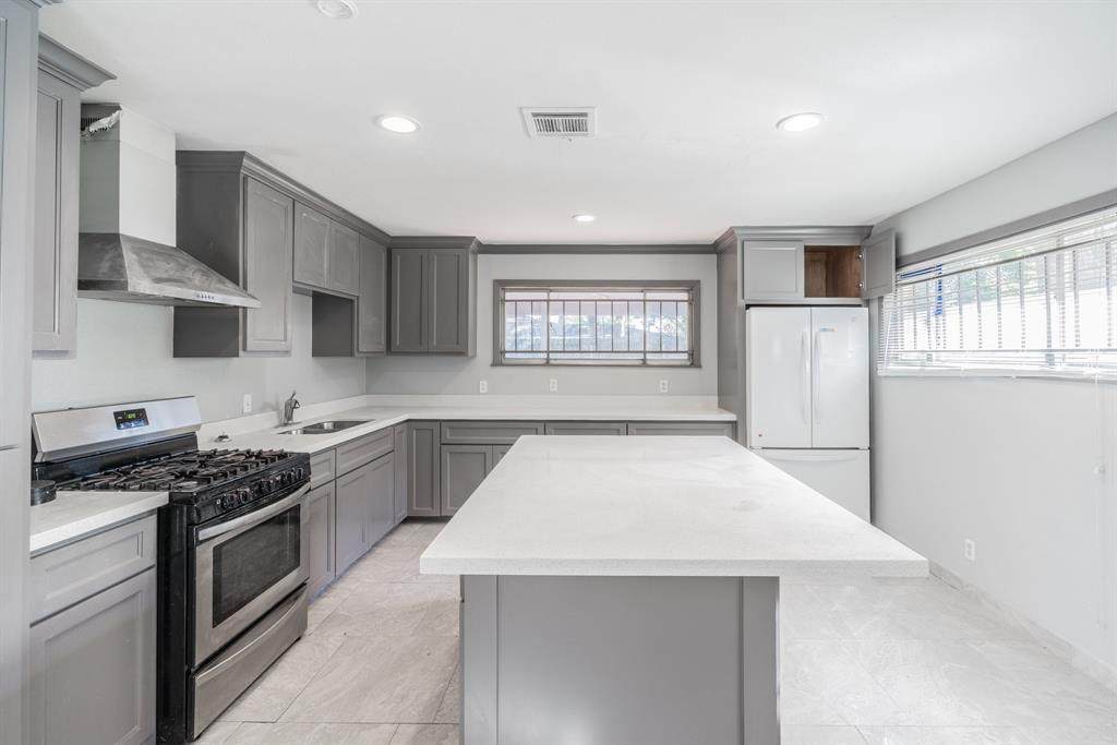 10043 Cedardale Drive - Photo 1