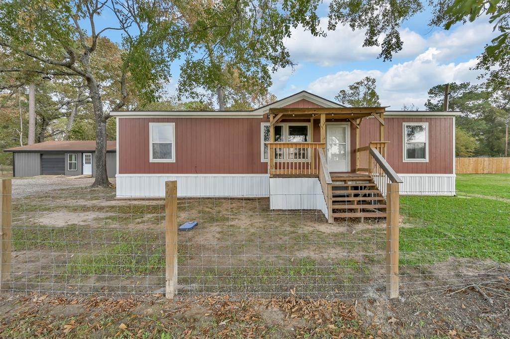 10499 State Highway 156 - Photo 1