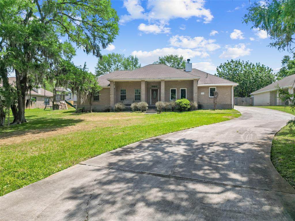 10318 Valley Drive - Photo 1