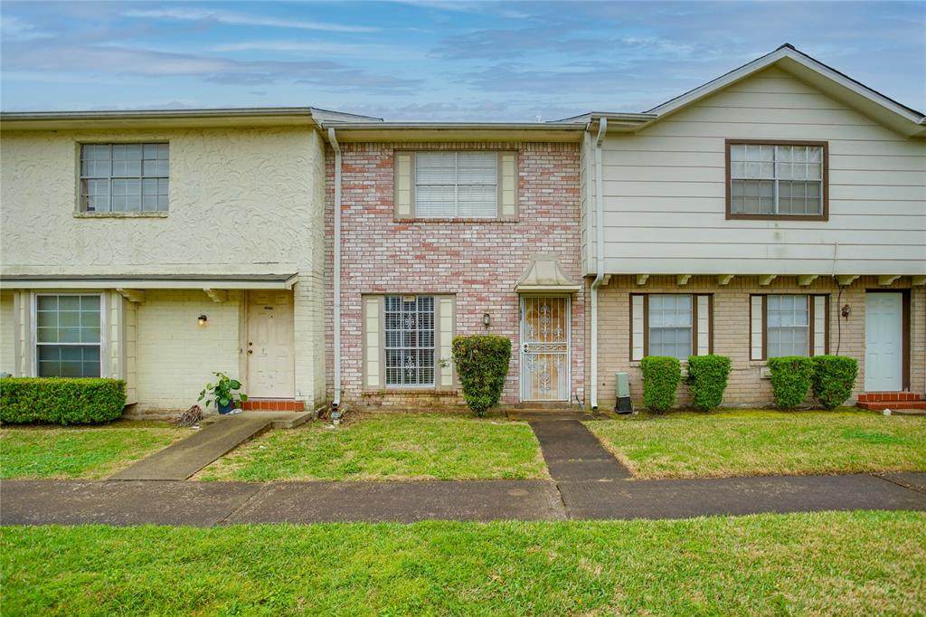 13057 Clarewood Drive - Photo 1