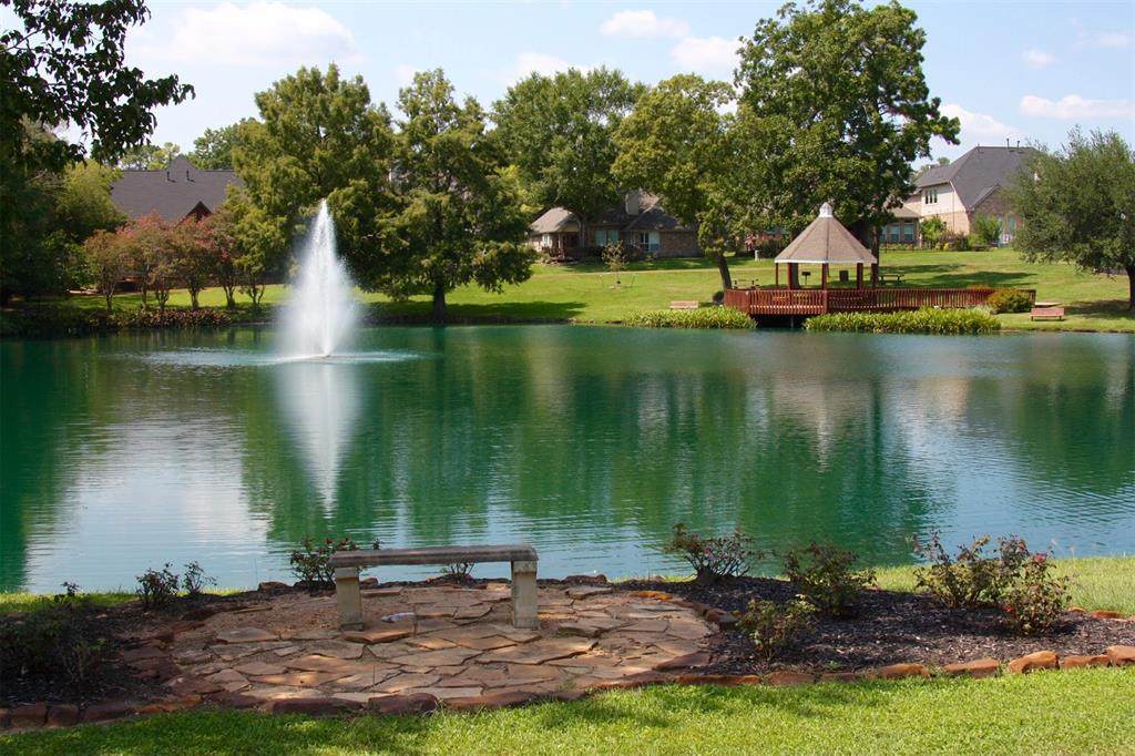 180 Bentwood Drive - Photo 1