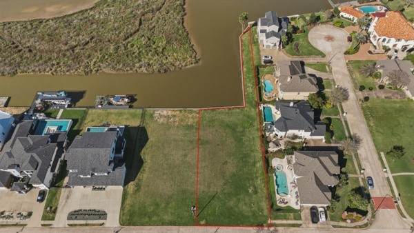 923 Davis Road - Photo 1