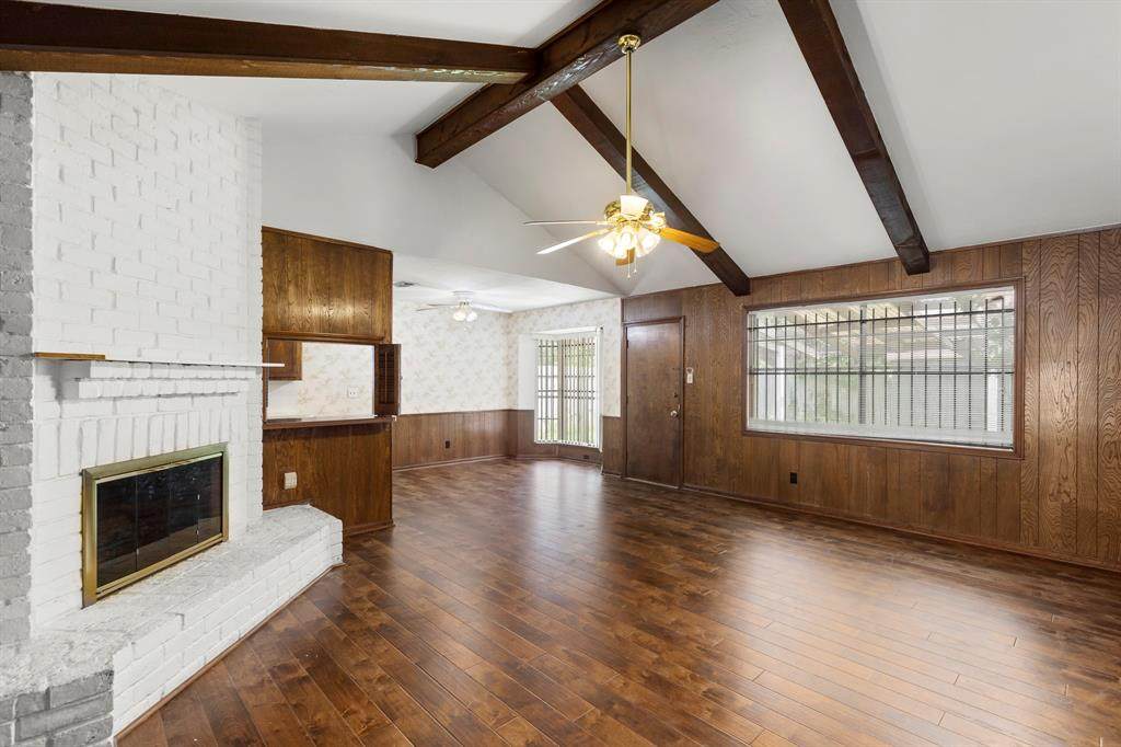 9106 Sharpview Drive - Photo 1