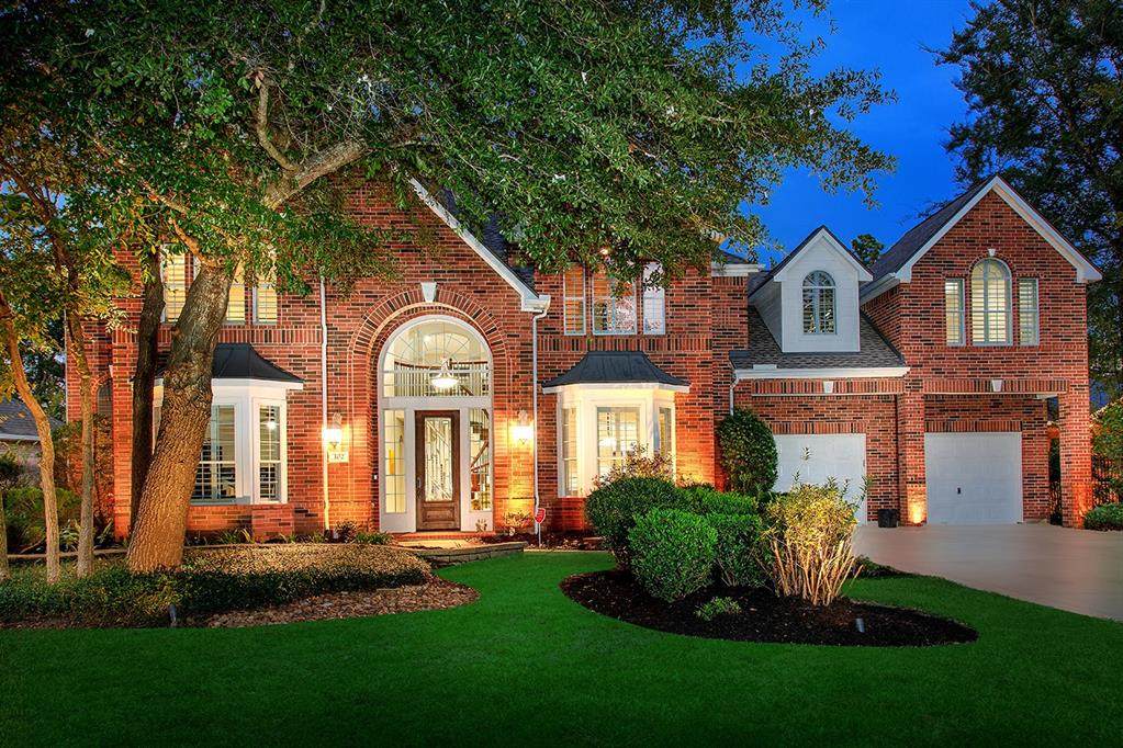 102 Player Oaks Place - Photo 1