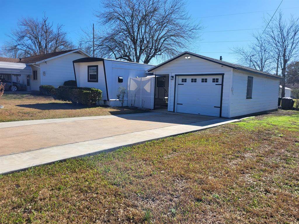 308 South Street - Photo 1