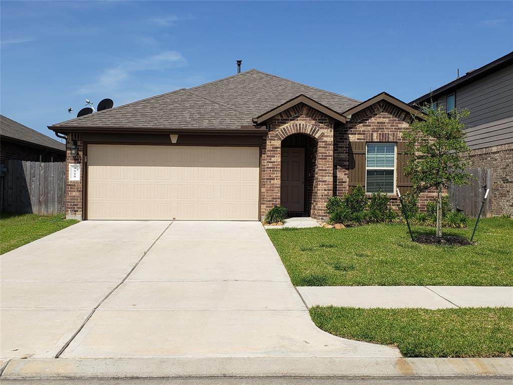 8018 Fieldfare Drive - Photo 1