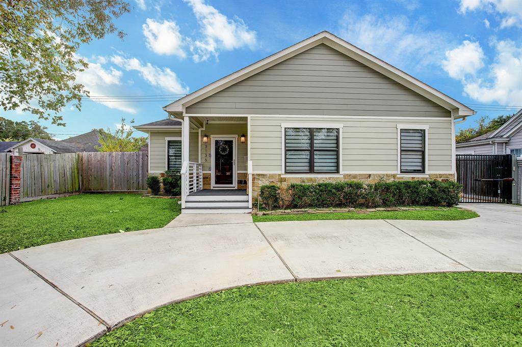 3136 Southmore Boulevard - Photo 1