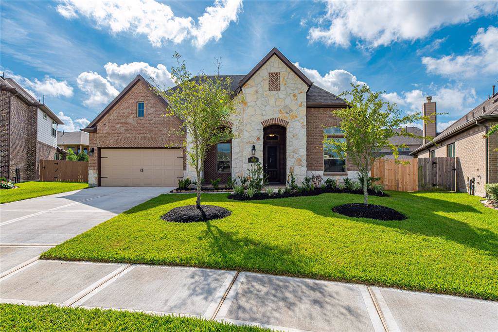 28919 Concan Crossing - Photo 1