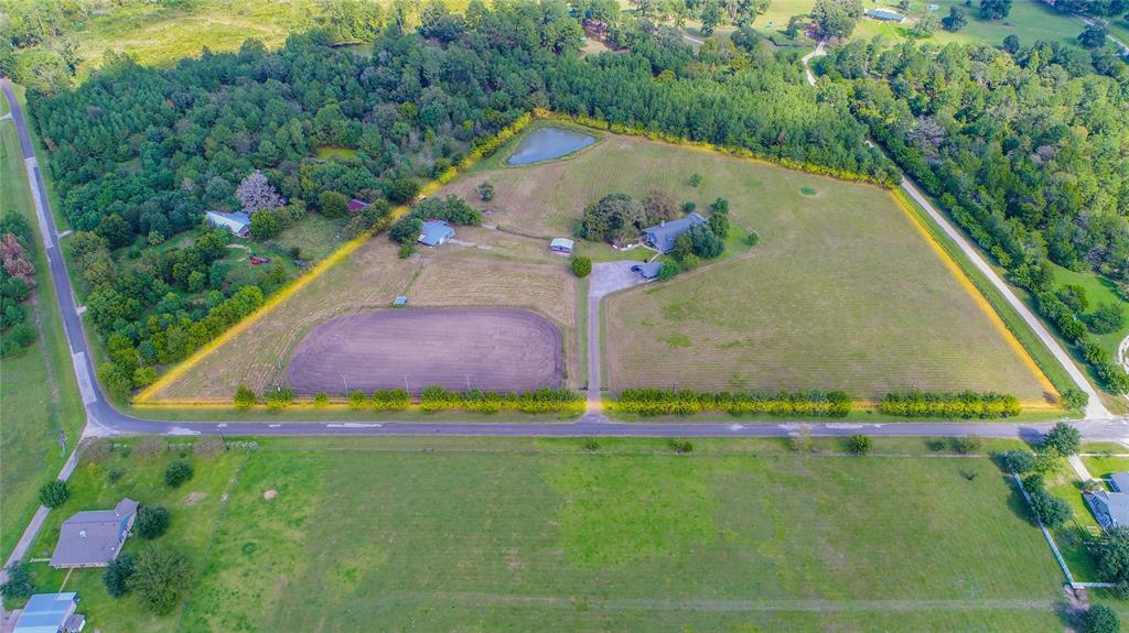 141 Robinson Road - Photo 1
