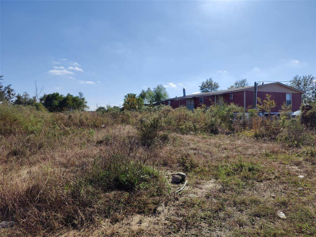 512 County Road 3560 - Photo 1