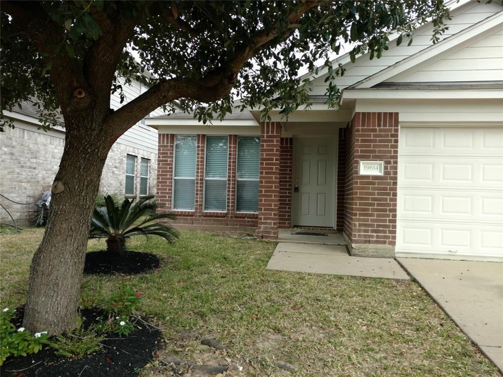 19614 Providence Shore Way - Photo 1