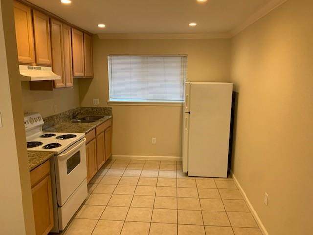 1522 Yale Street - Photo 1