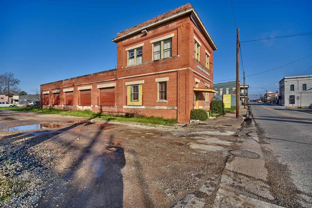306 Market Street - Photo 1