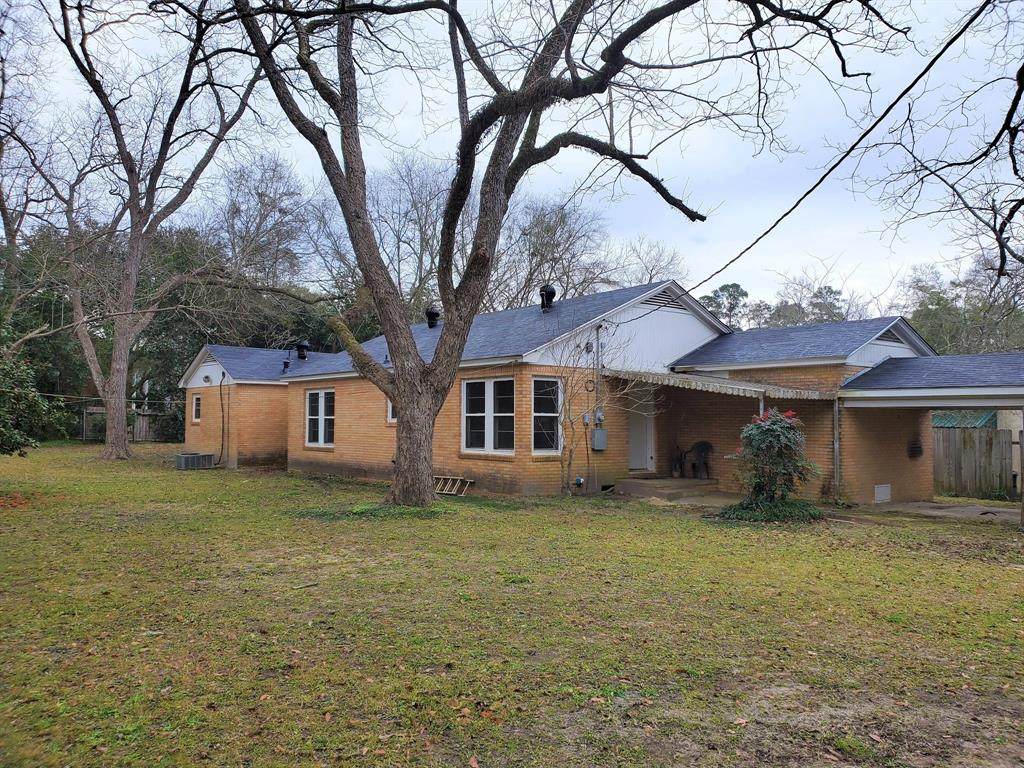 104 North Pecan - Photo 1