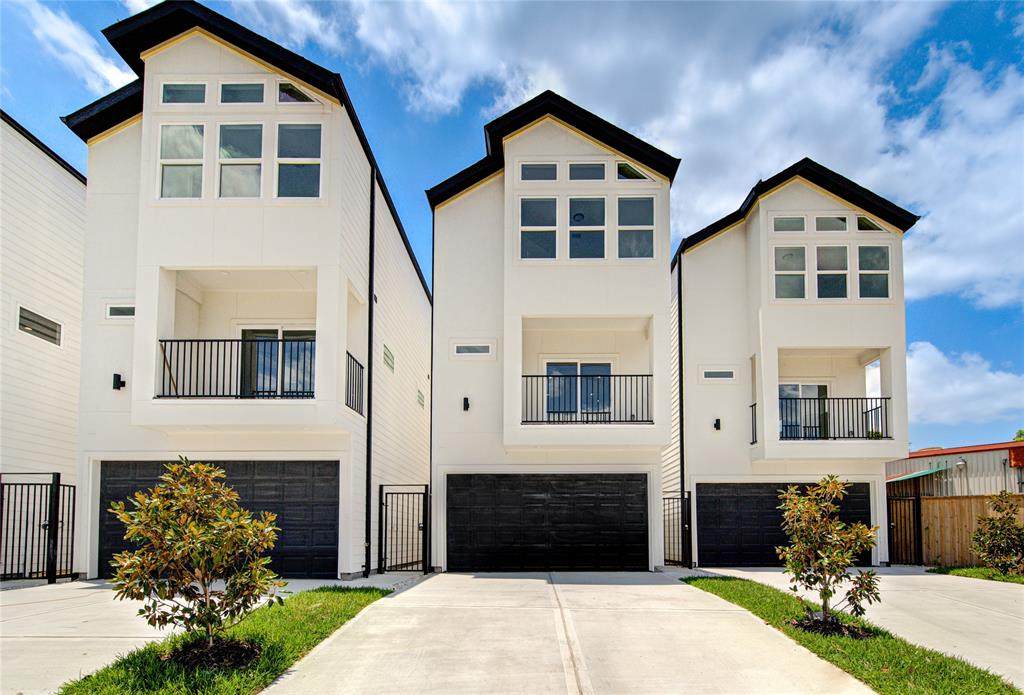 4016 Mckinney - Photo 1