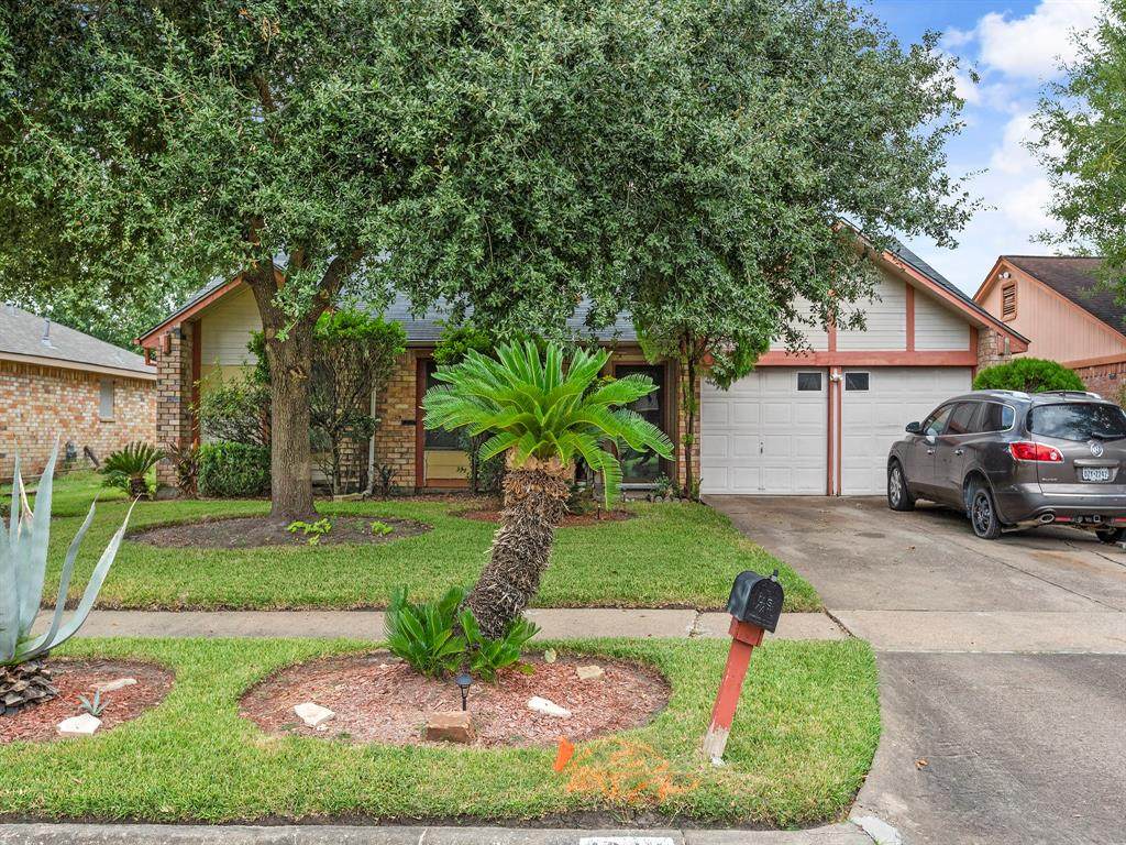 1214 Beechbend Drive - Photo 1