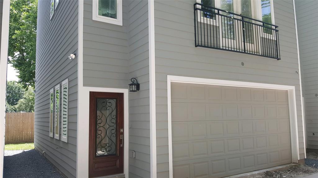 626 28th - Photo 1
