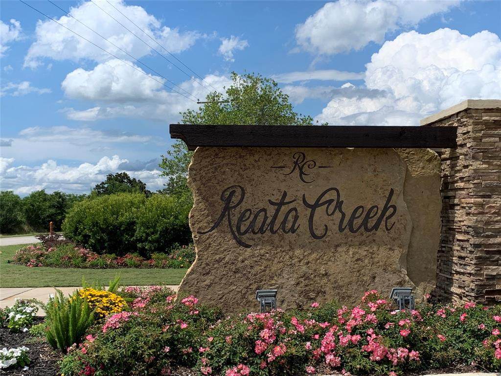 133 Valley Springs Court - Photo 1